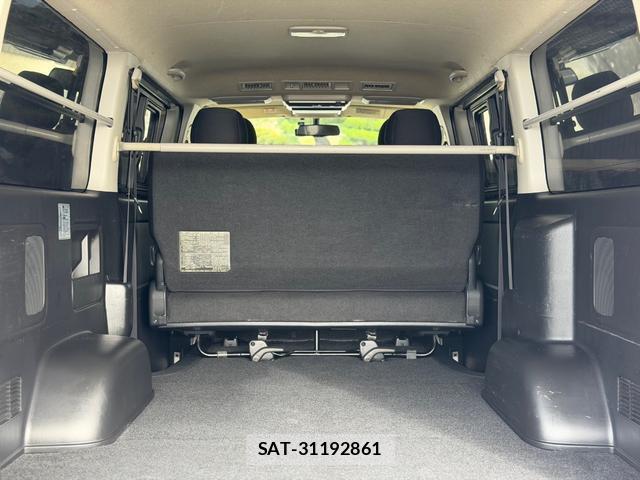 Toyota HIACE VAN 2015-08 8876669-7