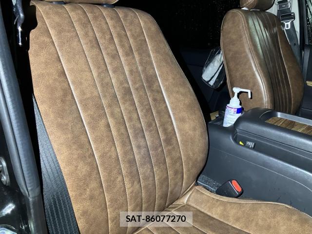 Toyota HIACE VAN 2023-06 8876741-10