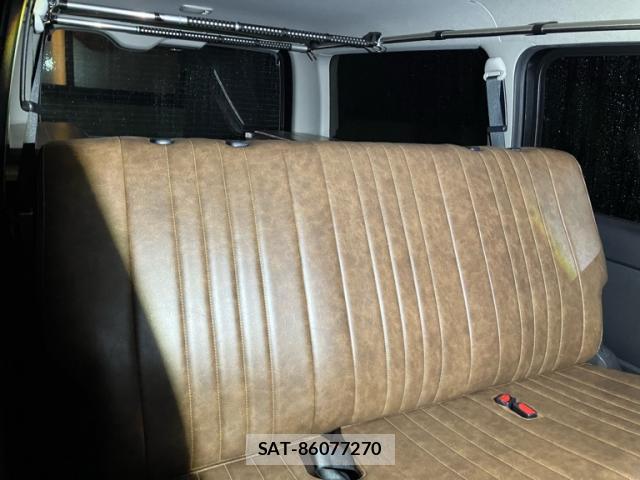Toyota HIACE VAN 2023-06 8876741-11