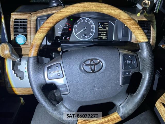Toyota HIACE VAN 2023-06 8876741-15