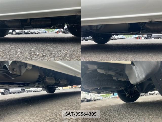 Toyota HIACE VAN 2015-11 8876883-15