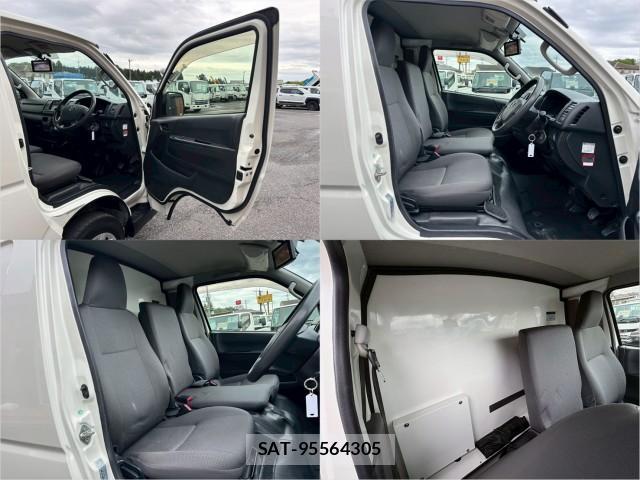 Toyota HIACE VAN 2015-11 8876883-17