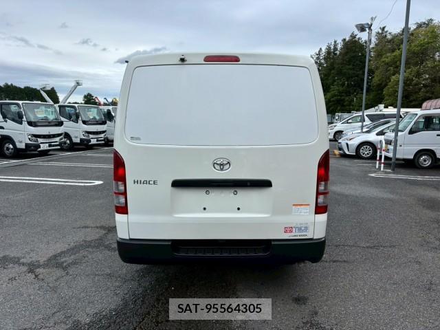 Toyota HIACE VAN 2015-11 8876883-4