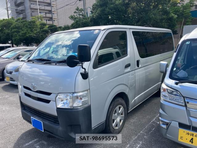 Toyota HIACE VAN 2018-02 8877041-0