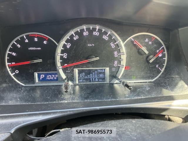 Toyota HIACE VAN 2018-02 8877041-11