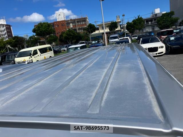 Toyota HIACE VAN 2018-02 8877041-12