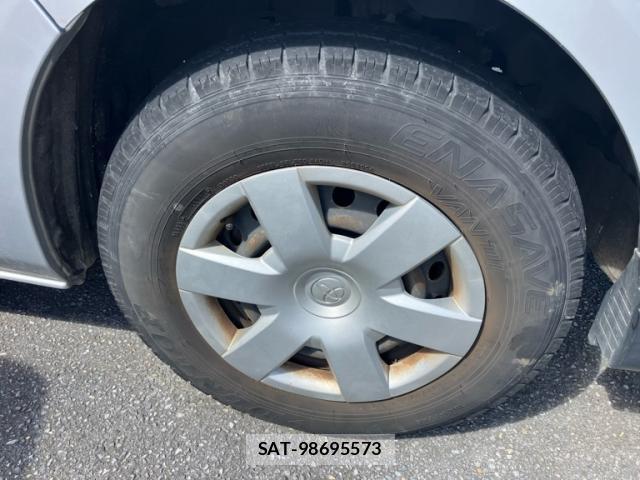 Toyota HIACE VAN 2018-02 8877041-2