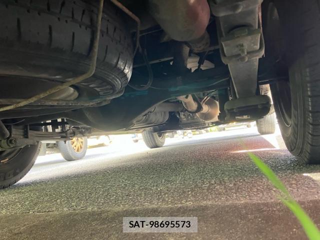 Toyota HIACE VAN 2018-02 8877041-3