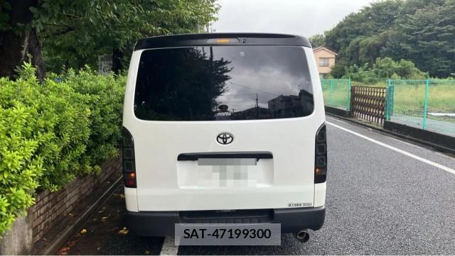 Toyota HIACE VAN 2020-05 8877149-1