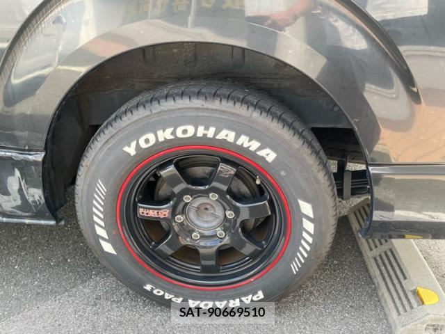 Toyota HIACE VAN 2008-10 8877592-8
