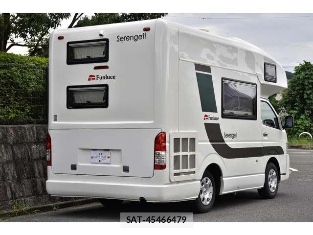 Toyota HIACE VAN 2023-04 8877827-12