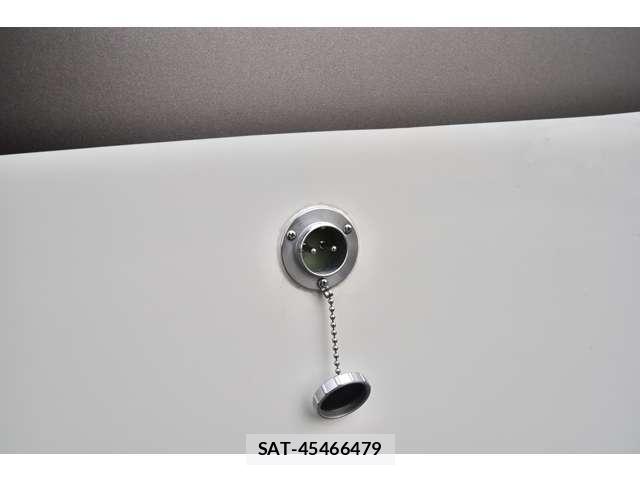 Toyota HIACE VAN 2023-04 8877827-19