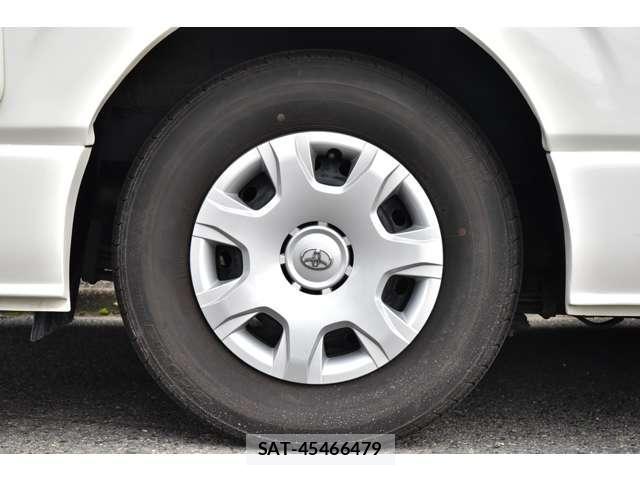Toyota HIACE VAN 2023-04 8877827-9