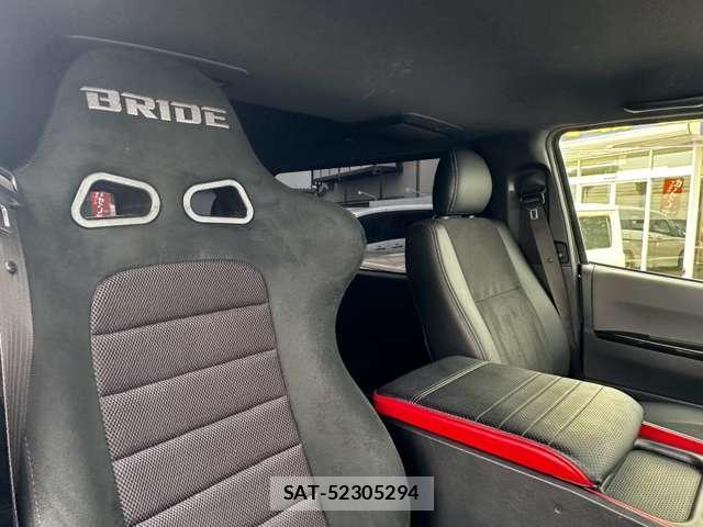 Toyota HIACE VAN 2022-06 8877941-15