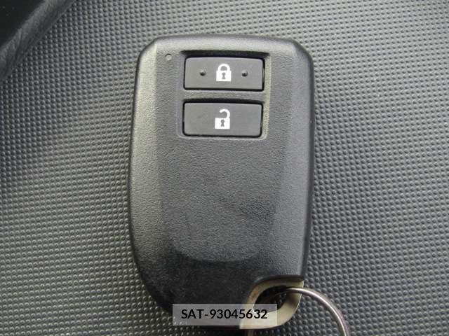 Toyota HIACE VAN 2021-01 8878005-10