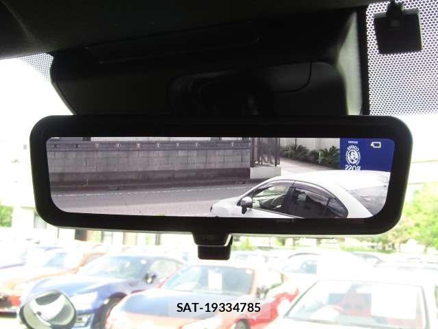 Toyota HIACE VAN 2025-09 8878006-4