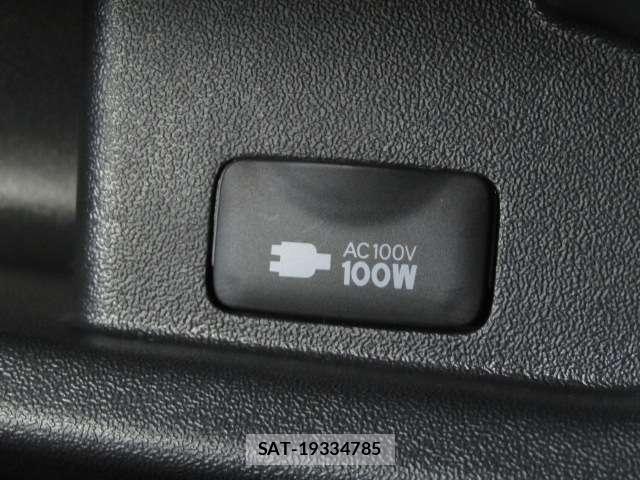 Toyota HIACE VAN 2025-09 8878006-9