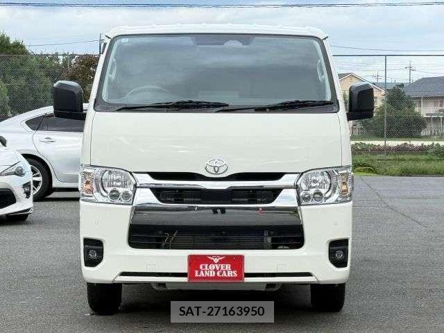 Toyota HIACE VAN 2026-02 8878007-11