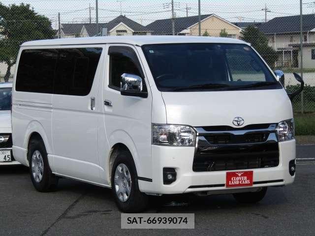 Toyota HIACE VAN 2022-10 8878008-0