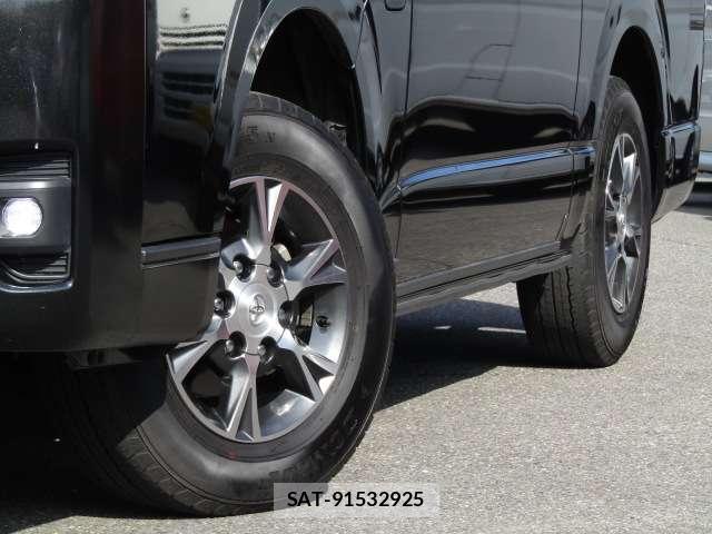Toyota HIACE VAN 2023-10 8878009-12