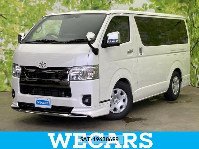 Toyota HIACE VAN 2025-03 8878311-0