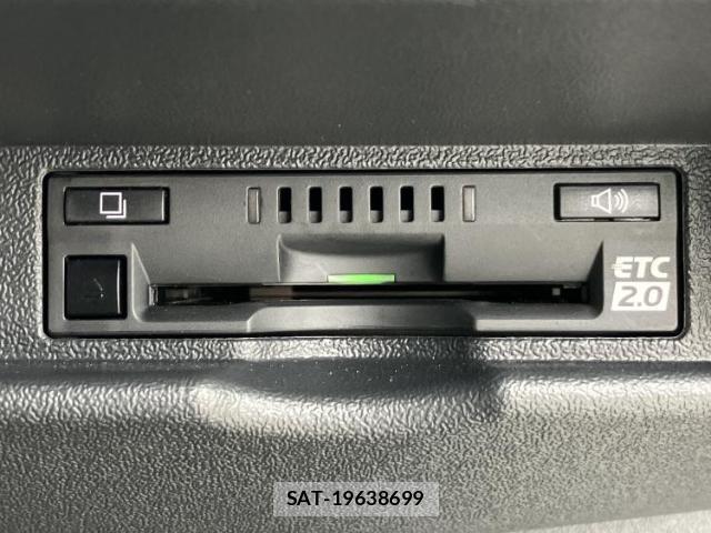 Toyota HIACE VAN 2025-03 8878311-15