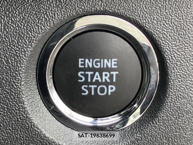 Toyota HIACE VAN 2025-03 8878311-16
