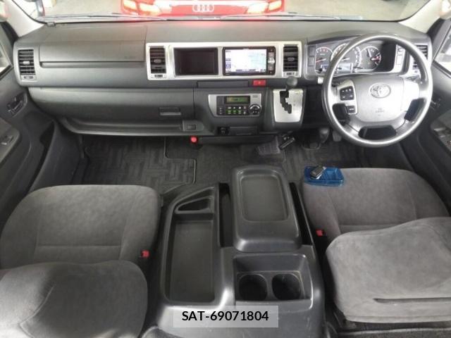 Toyota HIACE WAGON 2015-08 8876099-2