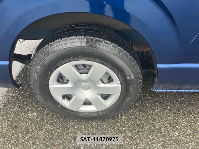 Toyota HIACE WAGON 2019-04 8877080-5