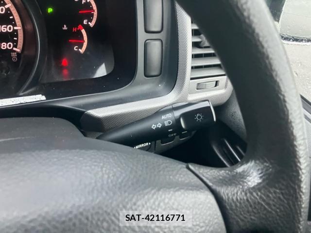 Toyota HIACE WAGON 2005-08 8877081-16