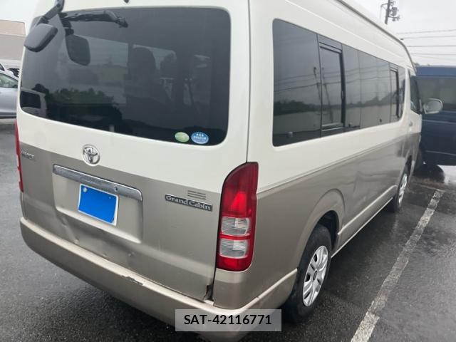 Toyota HIACE WAGON 2005-08 8877081-2