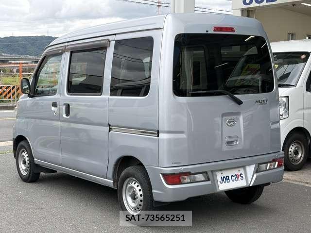 Daihatsu HIJET CARGO 2021-04 8877032-14