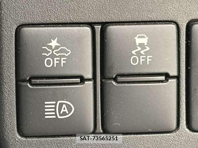 Daihatsu HIJET CARGO 2021-04 8877032-18
