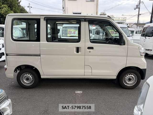 Daihatsu HIJET CARGO 2021-05 8877036-11