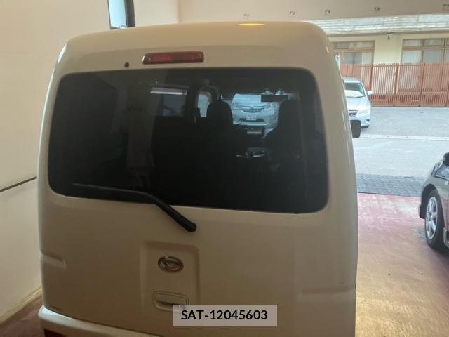 Daihatsu HIJET CARGO 2016-08 8877042-10