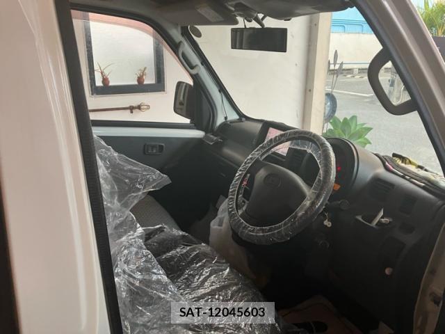 Daihatsu HIJET CARGO 2016-08 8877042-8