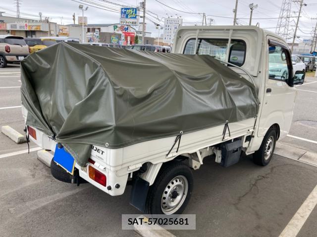 Daihatsu HIJET TRUCK 2016-08 8876035-2