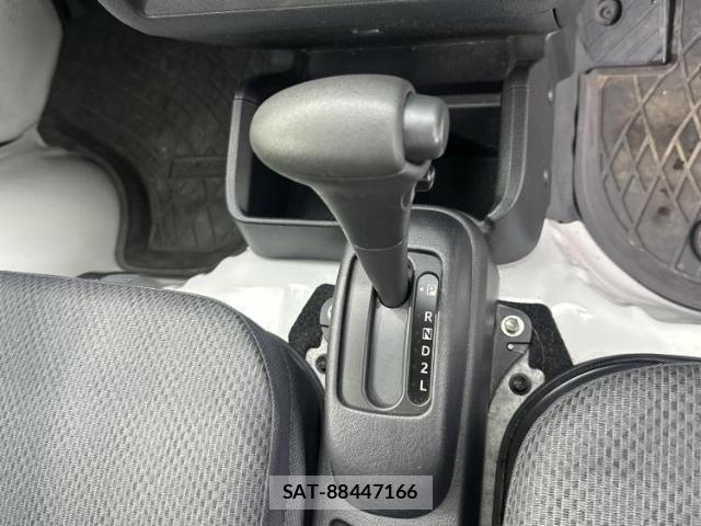 Daihatsu HIJET TRUCK 2017-07 8878055-13