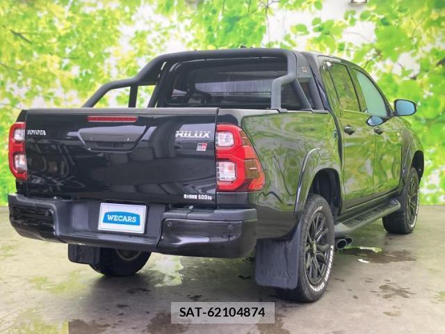 Toyota HILUX 2022-04 8876323-2