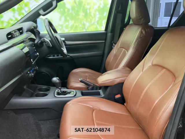 Toyota HILUX 2022-04 8876323-6