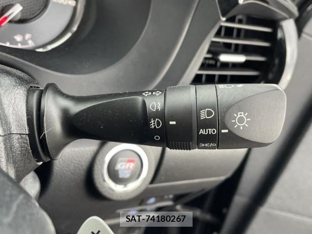Toyota HILUX 2023-09 8876508-13