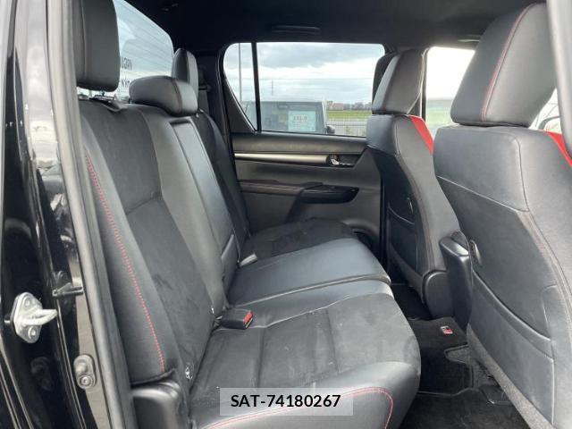Toyota HILUX 2023-09 8876508-4