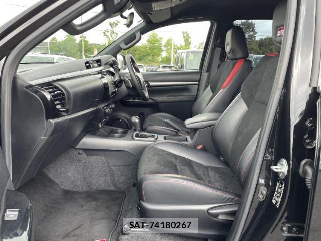 Toyota HILUX 2023-09 8876508-5