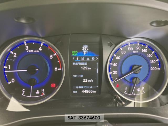 Toyota HILUX 2019-04 8877332-13