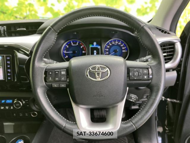 Toyota HILUX 2019-04 8877332-14