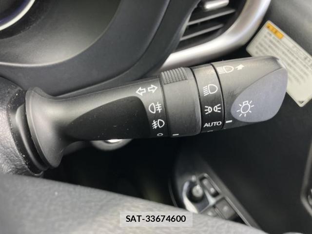 Toyota HILUX 2019-04 8877332-15