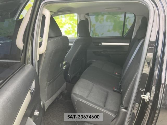Toyota HILUX 2019-04 8877332-4