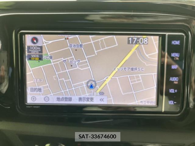 Toyota HILUX 2019-04 8877332-9
