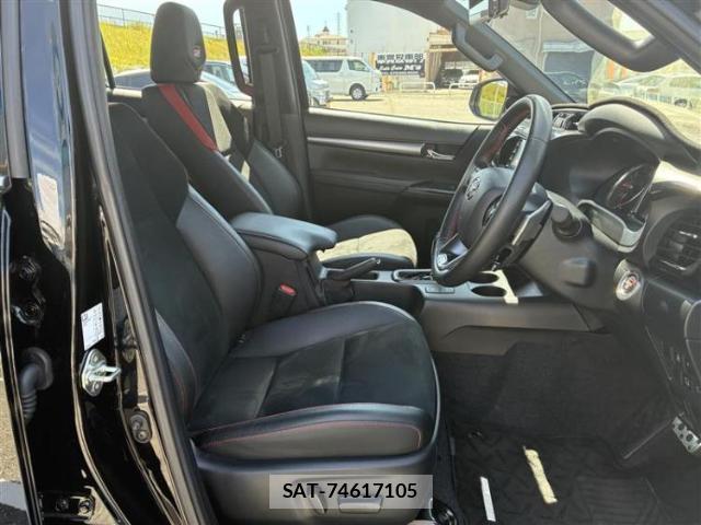 Toyota HILUX 2024-09 8878094-3