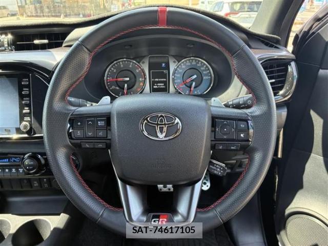 Toyota HILUX 2024-09 8878094-8